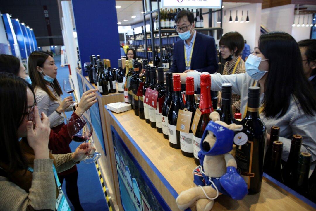 China Drops Heavy Tariffs Against Australian Winemakers