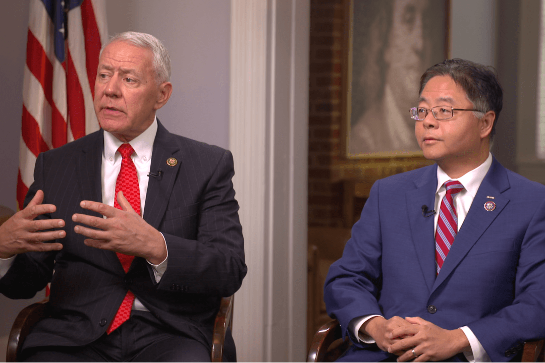 US Must Lead on AI While Staying Ahead of Risks, Congressmen Say