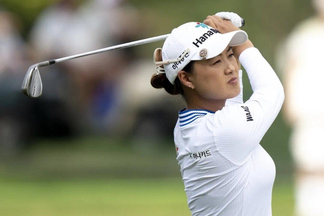 Minjee Lee Grabs Lead at BMW Ladies Championship