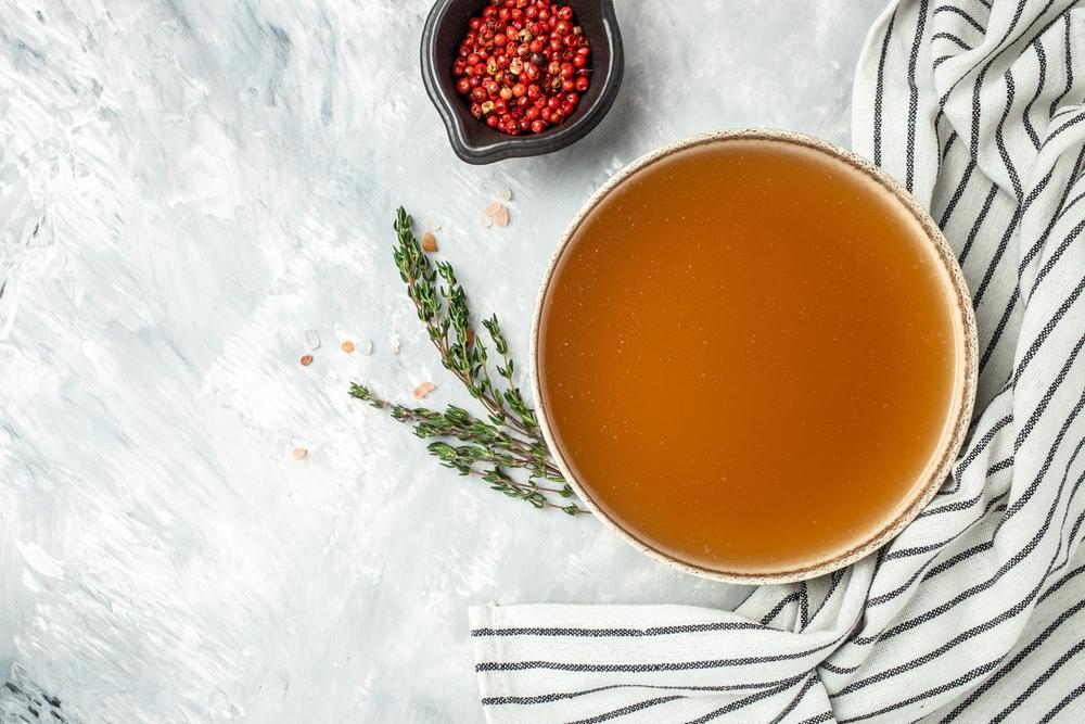 4 Ways to Make Bone Broth and 5 Ways to Use It