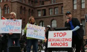 Rally on Parliament Hill Calls for End to Childhood Gender Transition