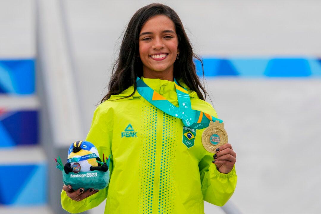 Brazil’s Leal Dominates Women’s Street Skateboarding at Pan American Games, Eyes Olympics