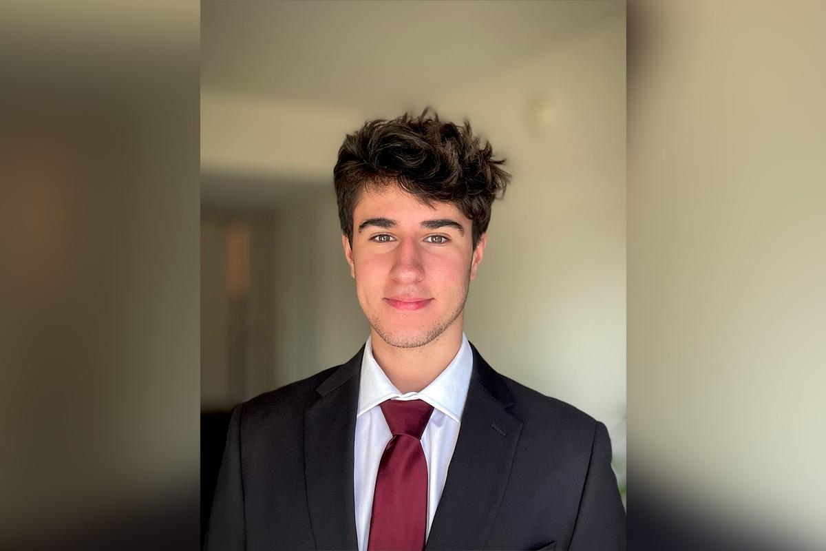 More Male High School Graduates Opting Out of Higher Learning