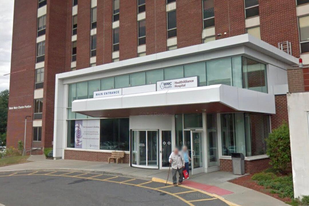 2 New York Hospitals Resume Admitting Emergency Patients After Cyberattack