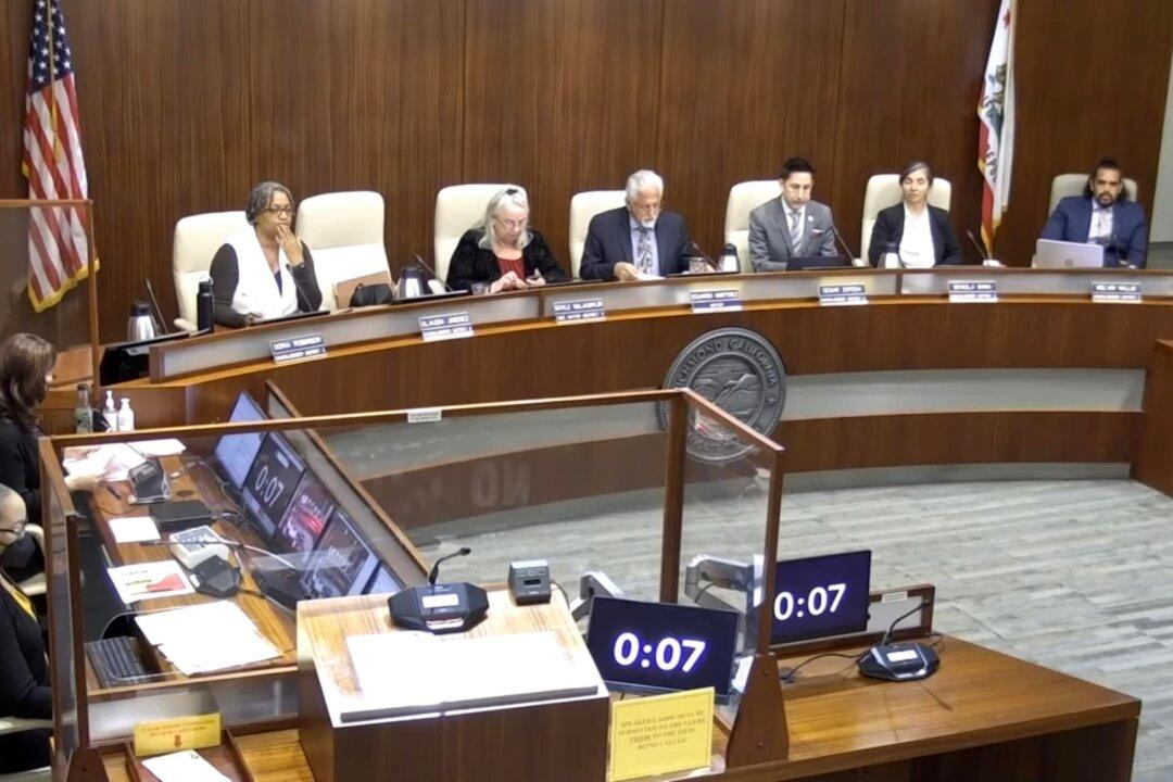 Northern California City Becomes First to Officially Support Palestinians