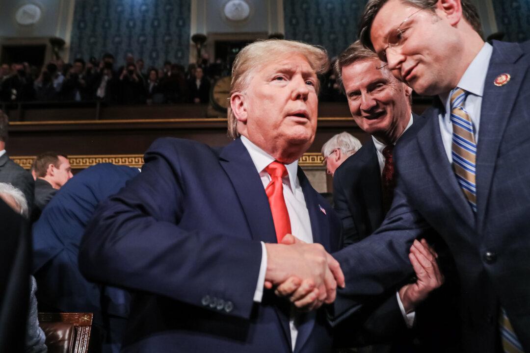 Trump Praises Speaker Johnson for Releasing J6 Tapes to Public