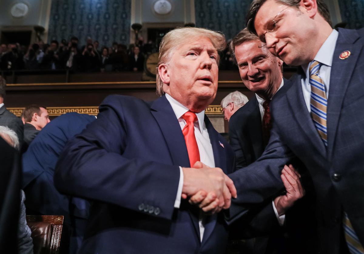 Trump Praises Speaker Johnson for Releasing J6 Tapes to Public