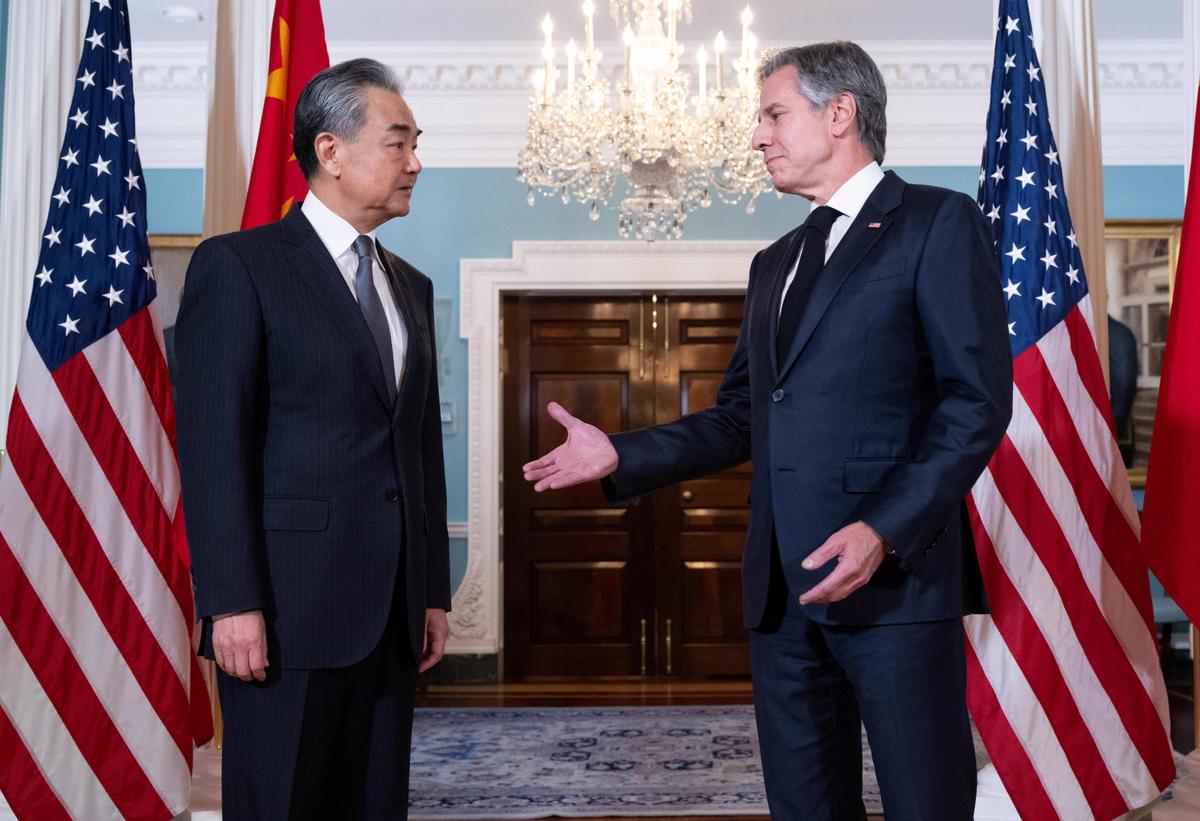 Blinken Welcomes China’s Top Diplomat in Washington as Talks Get Underway