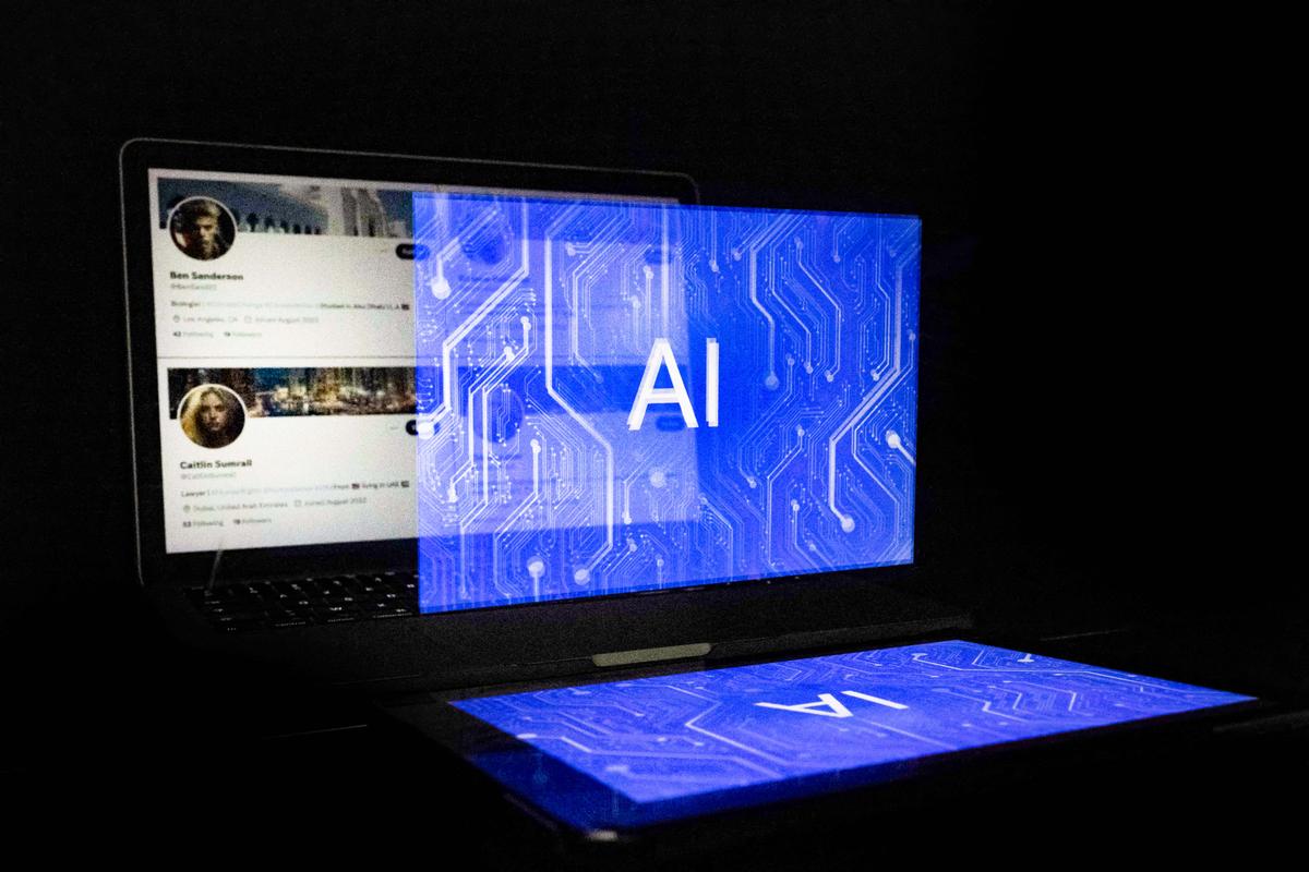 Economist Warns Government Could Be Main ‘Bottleneck’ in AI Progress