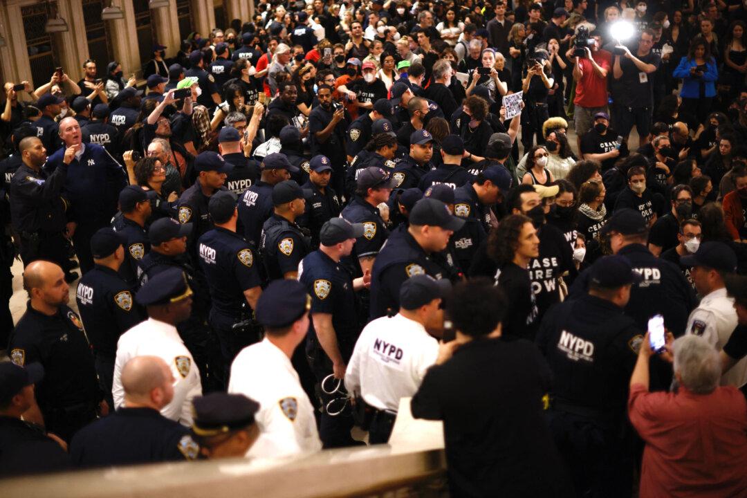 NYC Mayor Says ‘How Many Stops Act’ Will Handcuff Cops, Hurt Morale