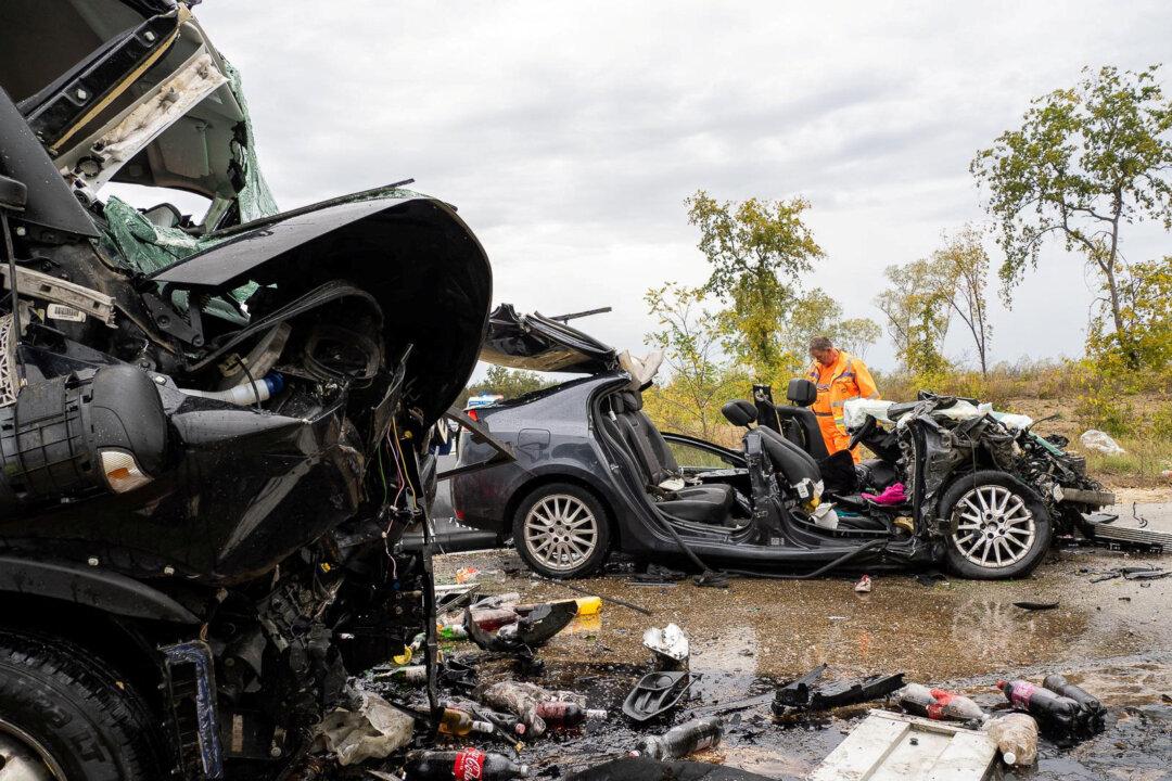 One Dead, 8 Injured as Car Carrying Migrants Crashes in Hungary