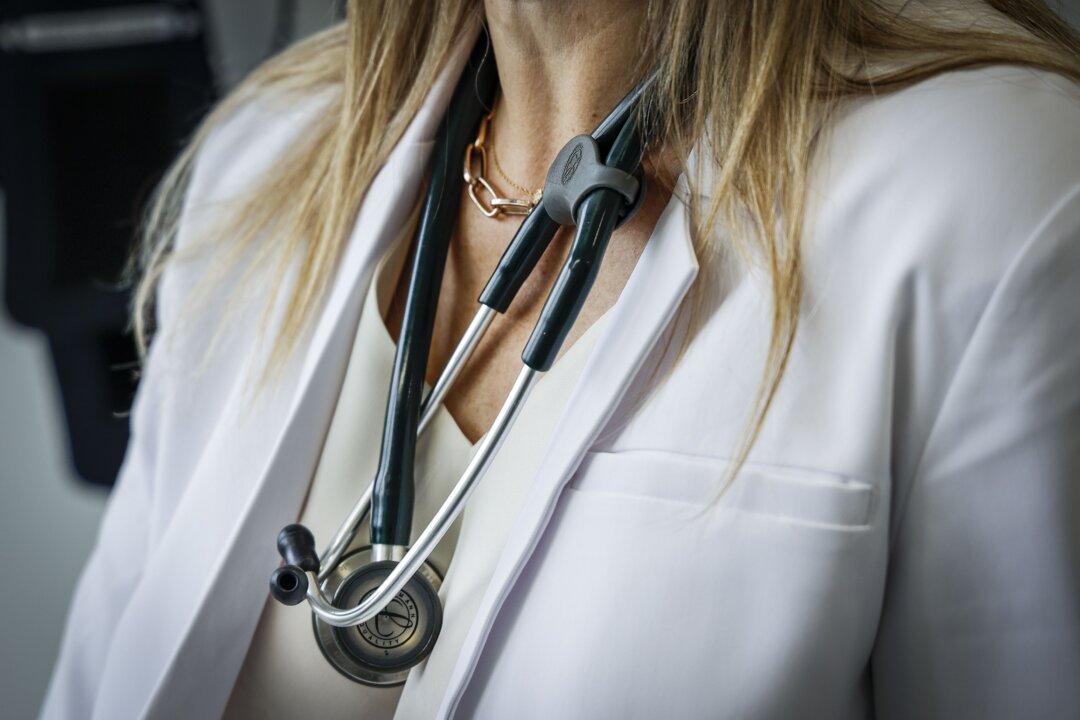 Regulatory College Report Proposes Doctors Prioritize Social Justice Over Medical Expertise