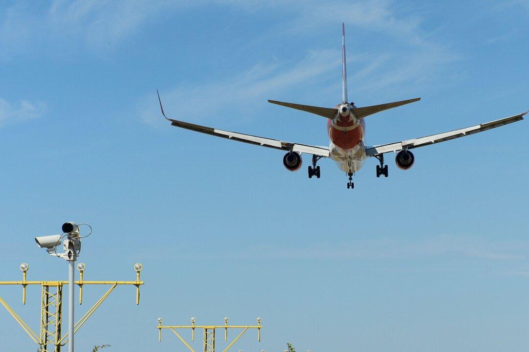 Russian Airport Stormed by Anti-Semitic Mob Looking for Passengers on Flight From Israel
