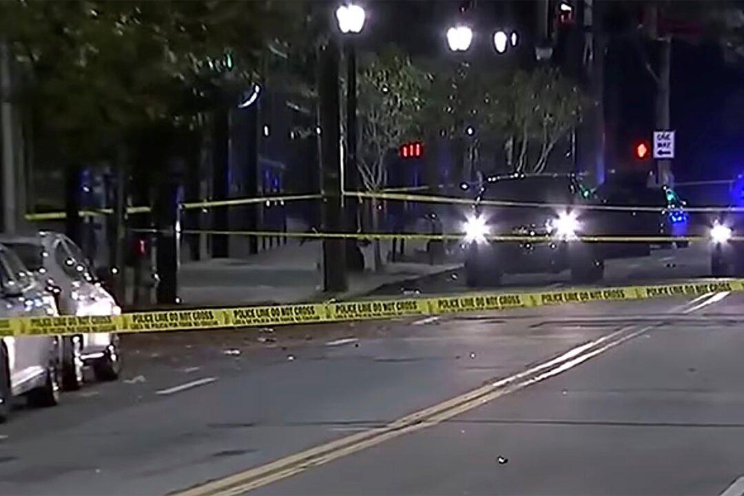 4 People, Including 2 Students, Shot Near Atlanta College Campus