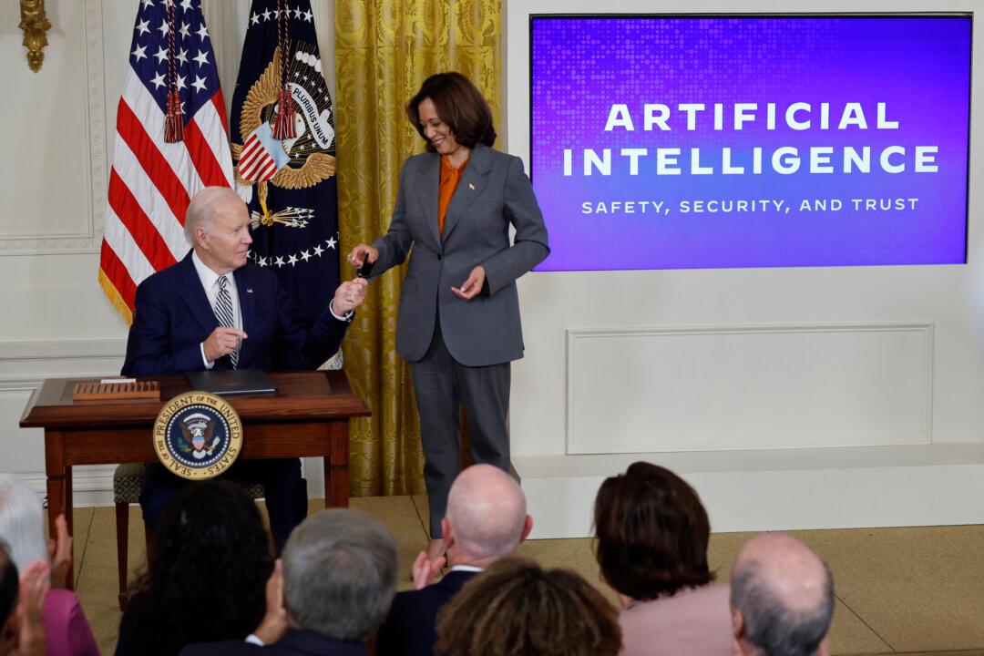 1st US AI Executive Order Not Enough to Compete With China: Industry Leaders, Lawmakers