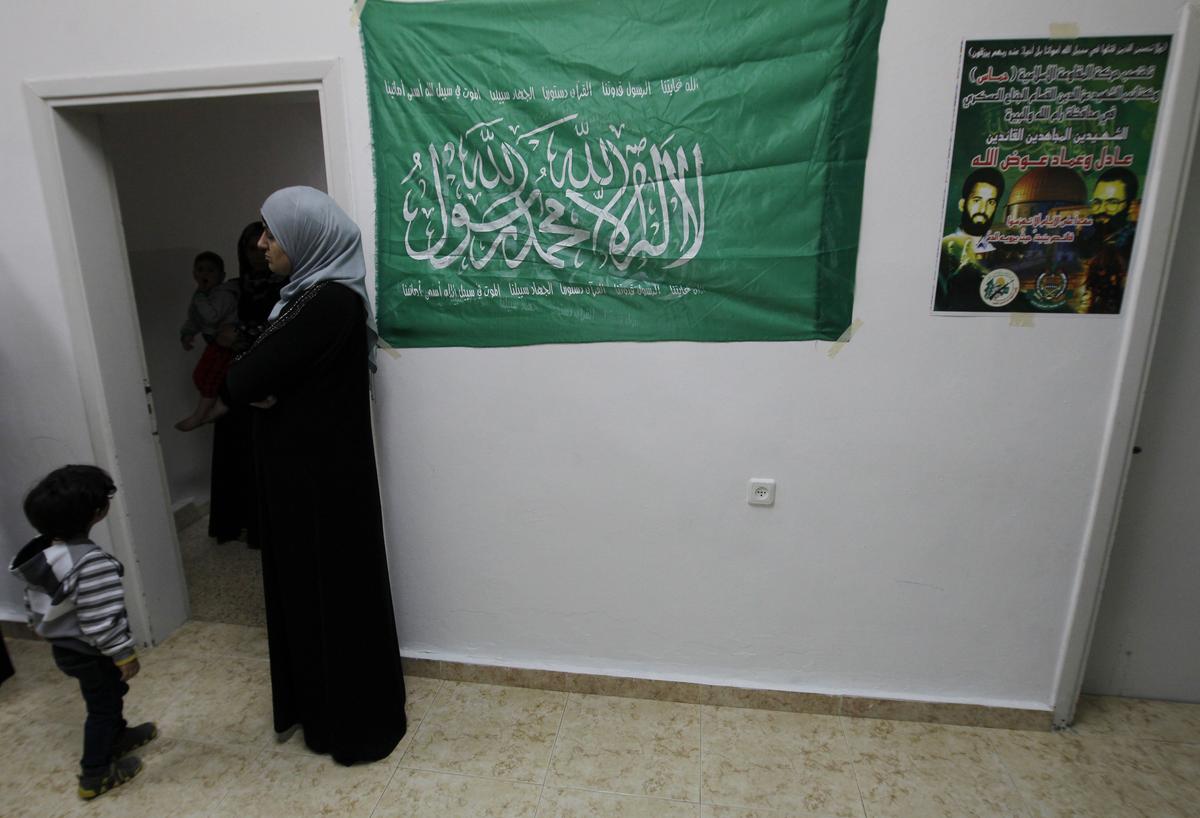 Hamas Flags in Toronto Protests Not Acceptable, Politicians Say