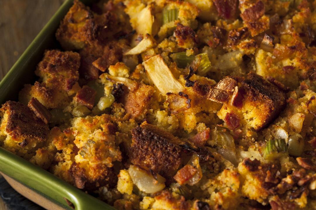 This Casserole Is a Thanksgiving Family-Favorite
