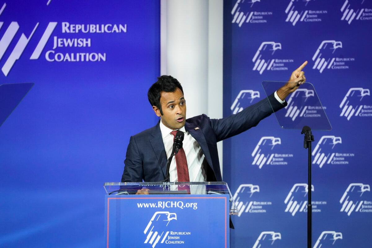 Republican presidential candidate Vivek Ramaswamy speaks at the Republican Jewish Coalition in Las Vegas, Nev., on Oct. 28, 2023. (Madalina Vasiliu/The Epoch Times)
