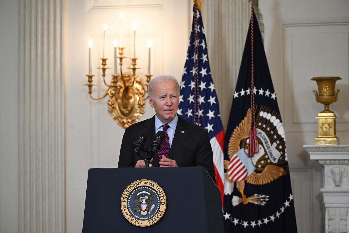 Biden Unveils New Plan to Crack Down on ‘Junk Fees’ in Investment Advice