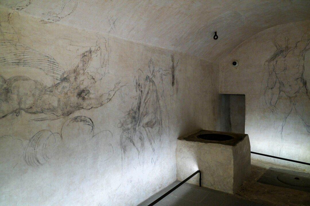 Visitors Will Be Allowed in Florence Chapel’s Secret Room to Ponder If Drawings Are Michelangelo’s