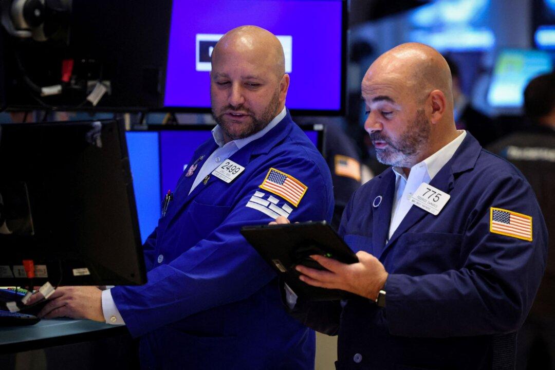 Wall Street Muted at Open as Investors Await More Policy Cues