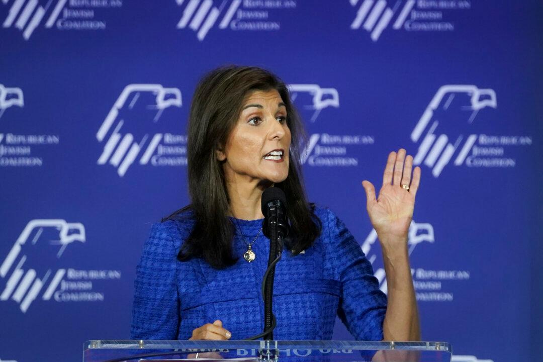 Nikki Haley’s Plan to Criminalize Anonymous Posting