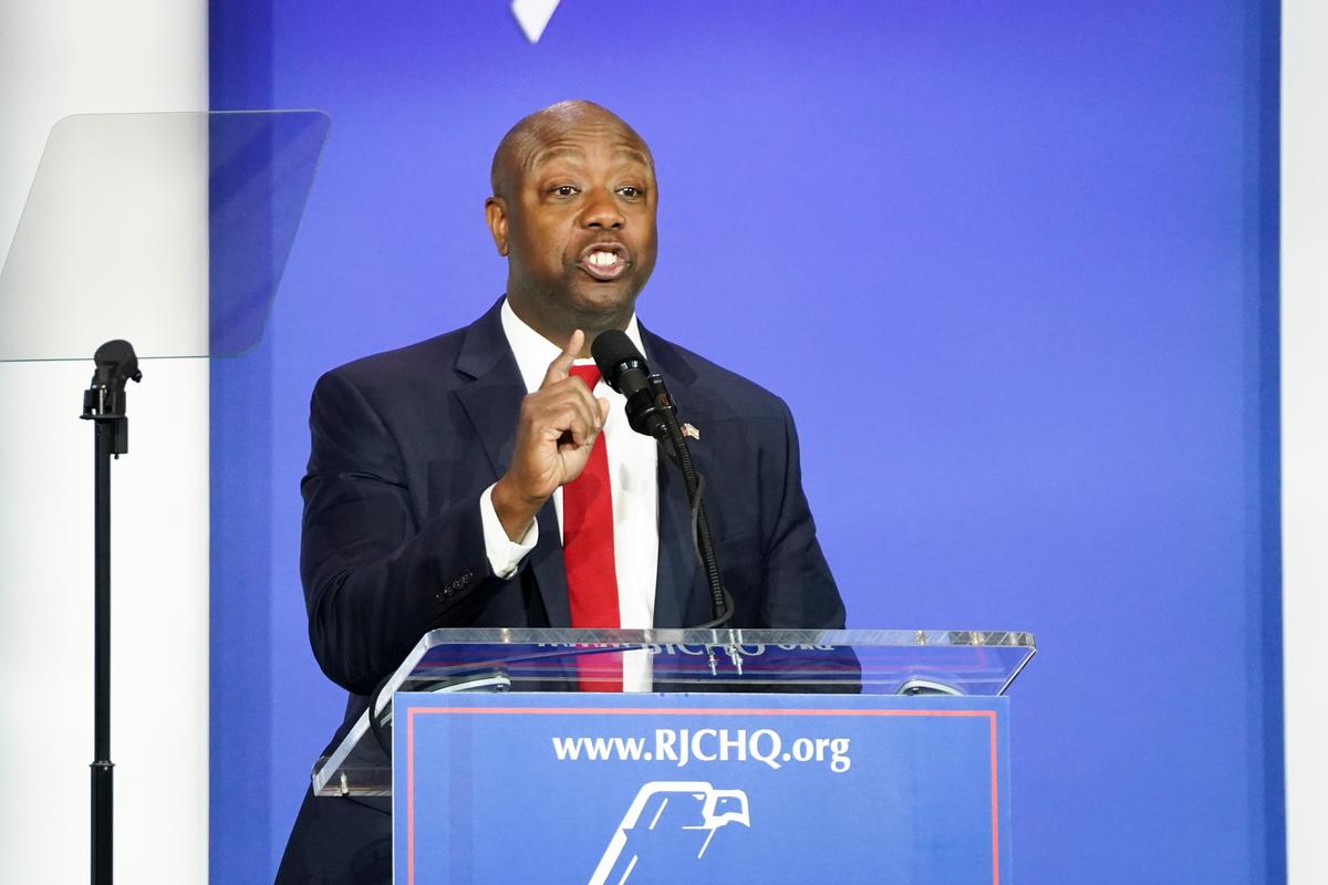 Labor Board Drops UAW Complaint Against GOP Presidential Candidate Over ‘You Strike, You’re Fired’ Remarks