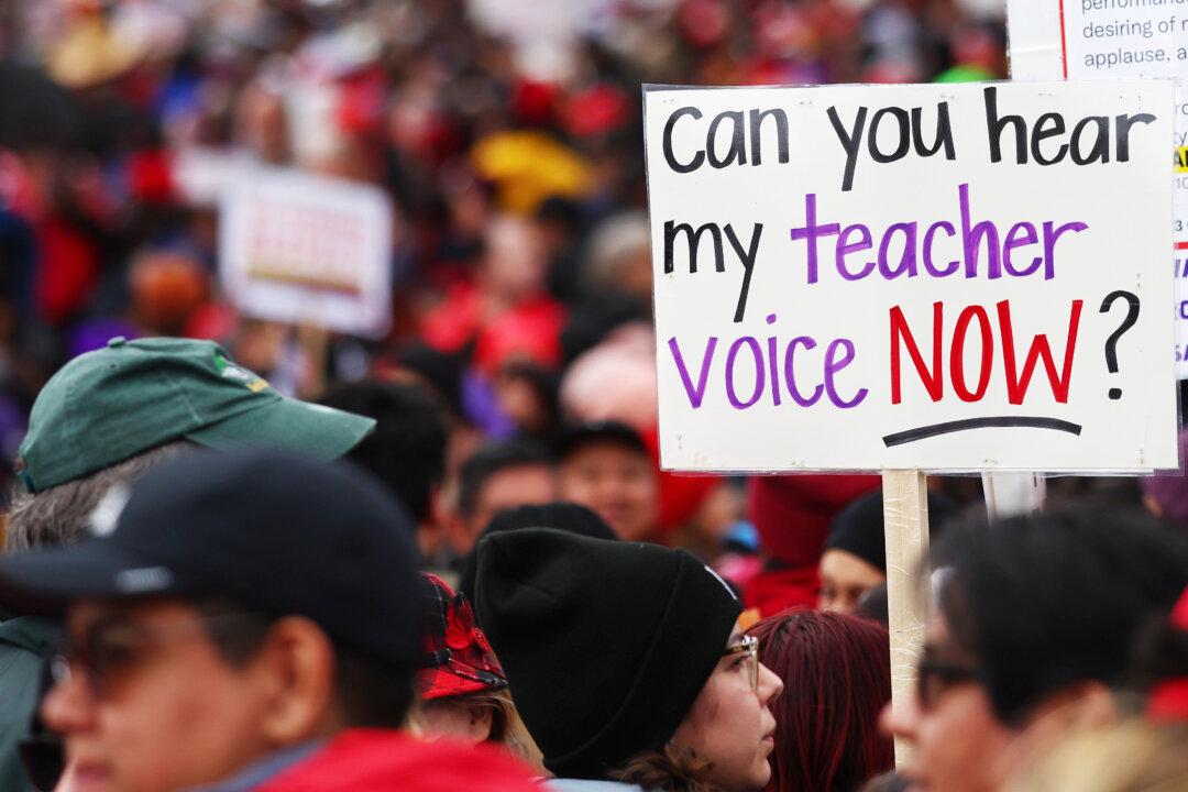 Fresno Unified Reaches ‘Historic’ Agreement with Teachers Union