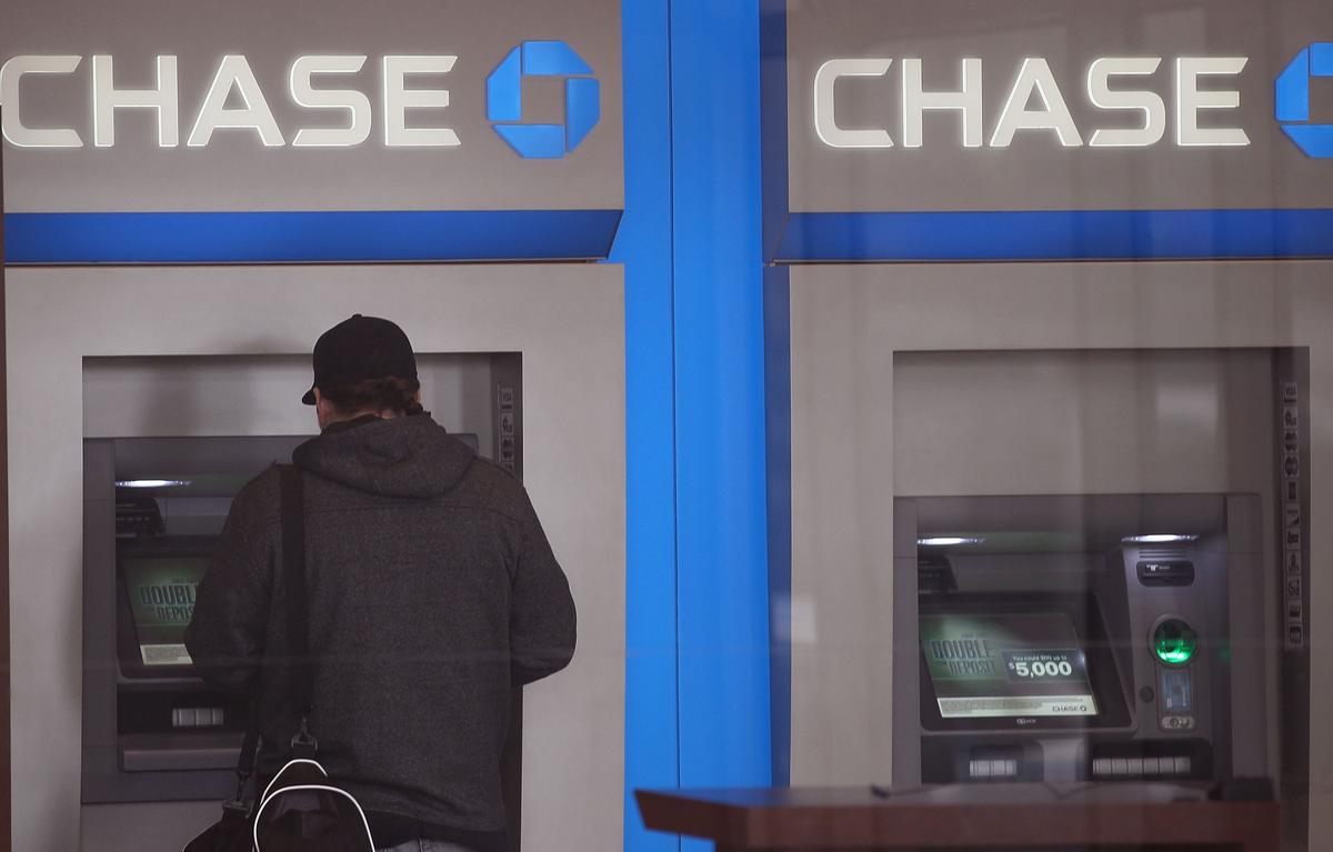 Single Mom of 2 Shot Dead at Chase Bank ATM in Illinois