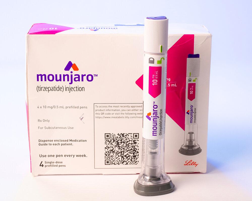 A Mounjaro injection pen. (Mohammed_Al_Ali/Shutterstock)