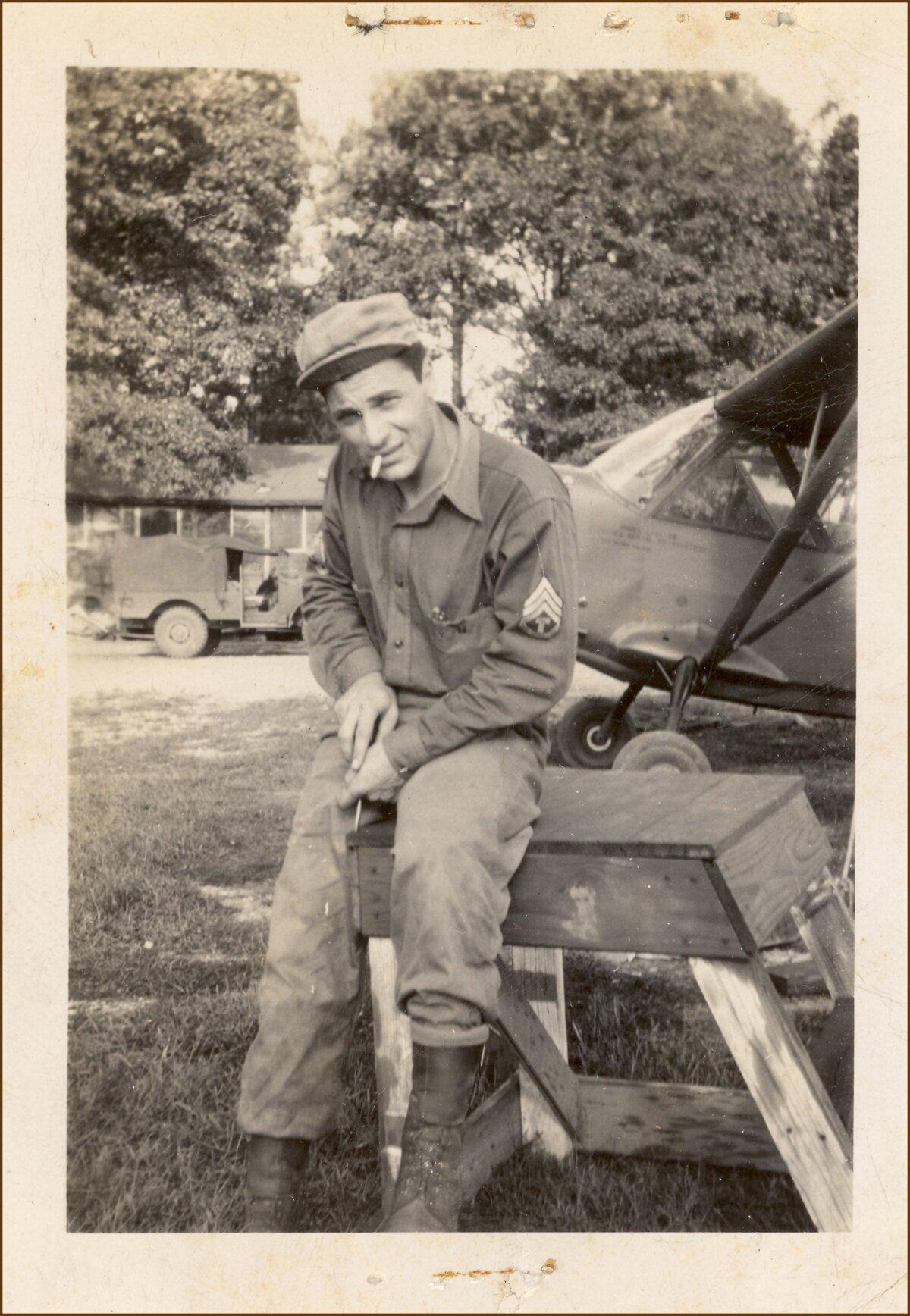 Master Sergeant Critelli while in Germany, near the end of the war. （Courtesy of Dominick Critelli）