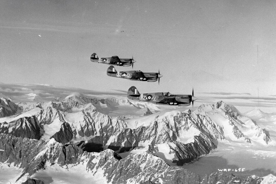 ‘Crash Harrison’: World War II Bomber Pilot Recounts How He Earned His Nickname