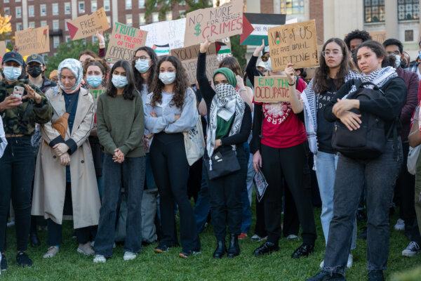 Columbia students participate in a rally in support of Palestine at the university in New York City, on Oct. 12, 2023. (Spencer Platt/Getty Images)