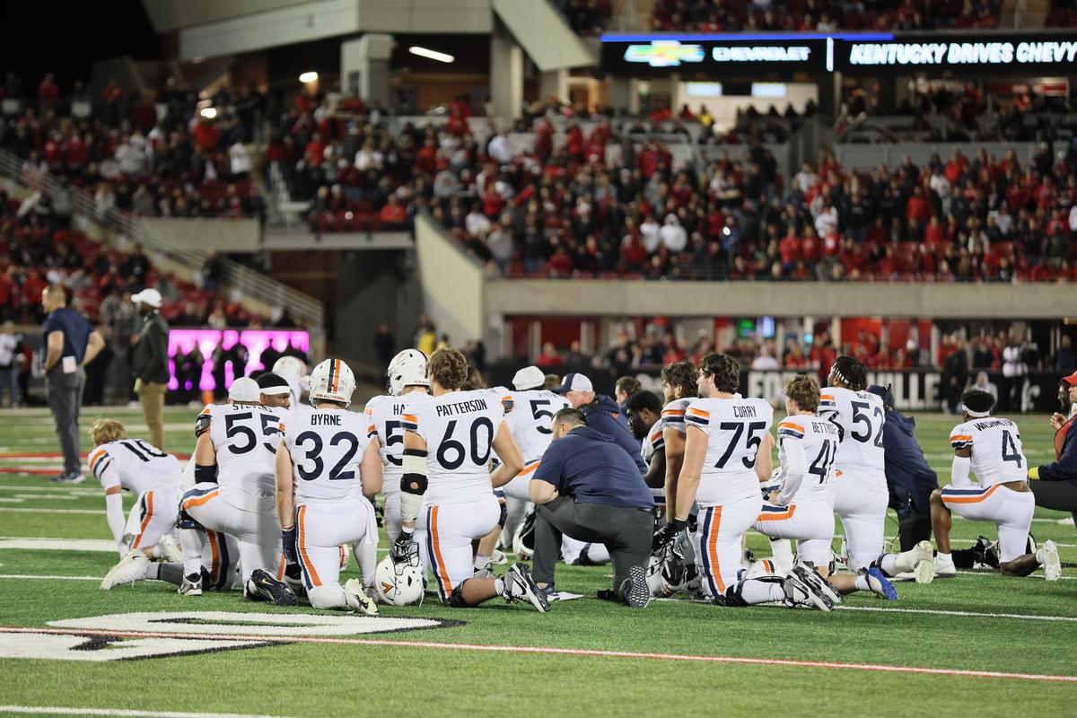 Virginia RB Perris Jones Undergoes Spine Surgery in Louisville After Injury in Game
