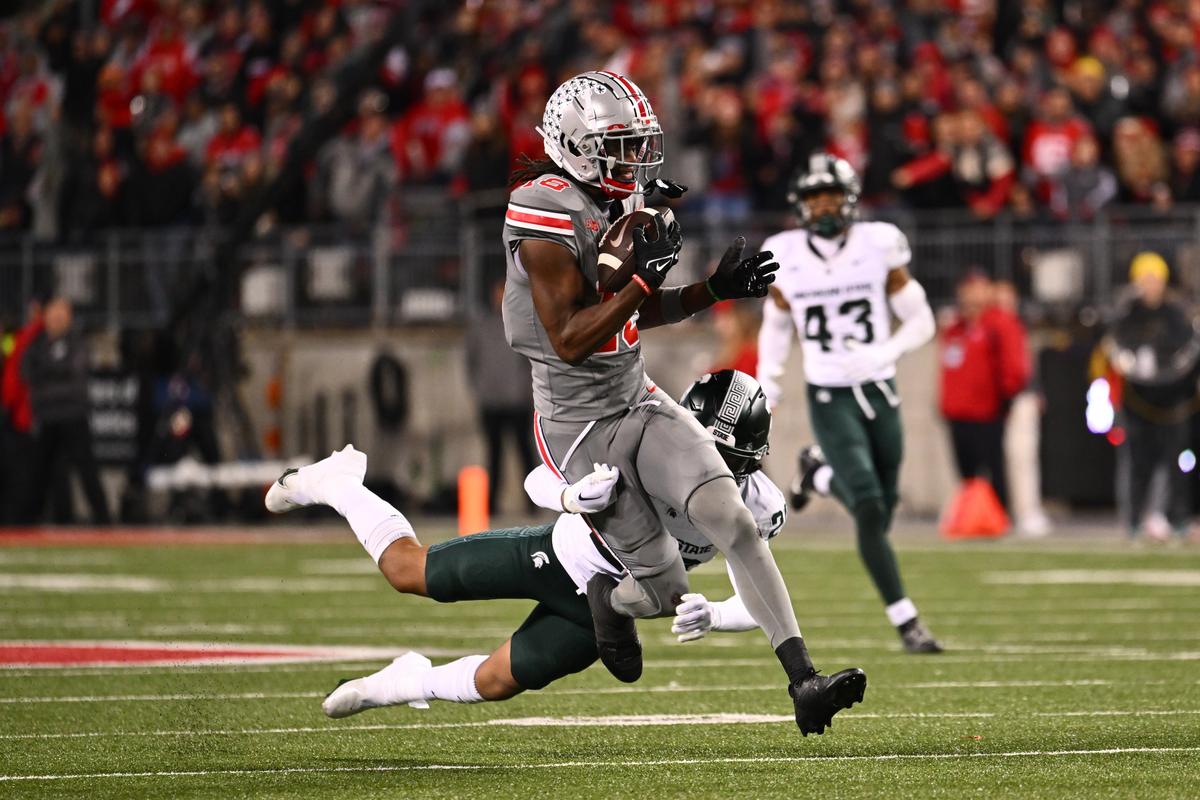 No. 1 Ohio State Grabs Big Lead, Routs Michigan State