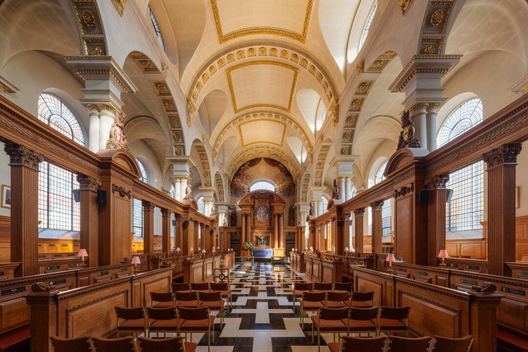 The Great Fire That Sparked Sir Christopher Wren’s Churches