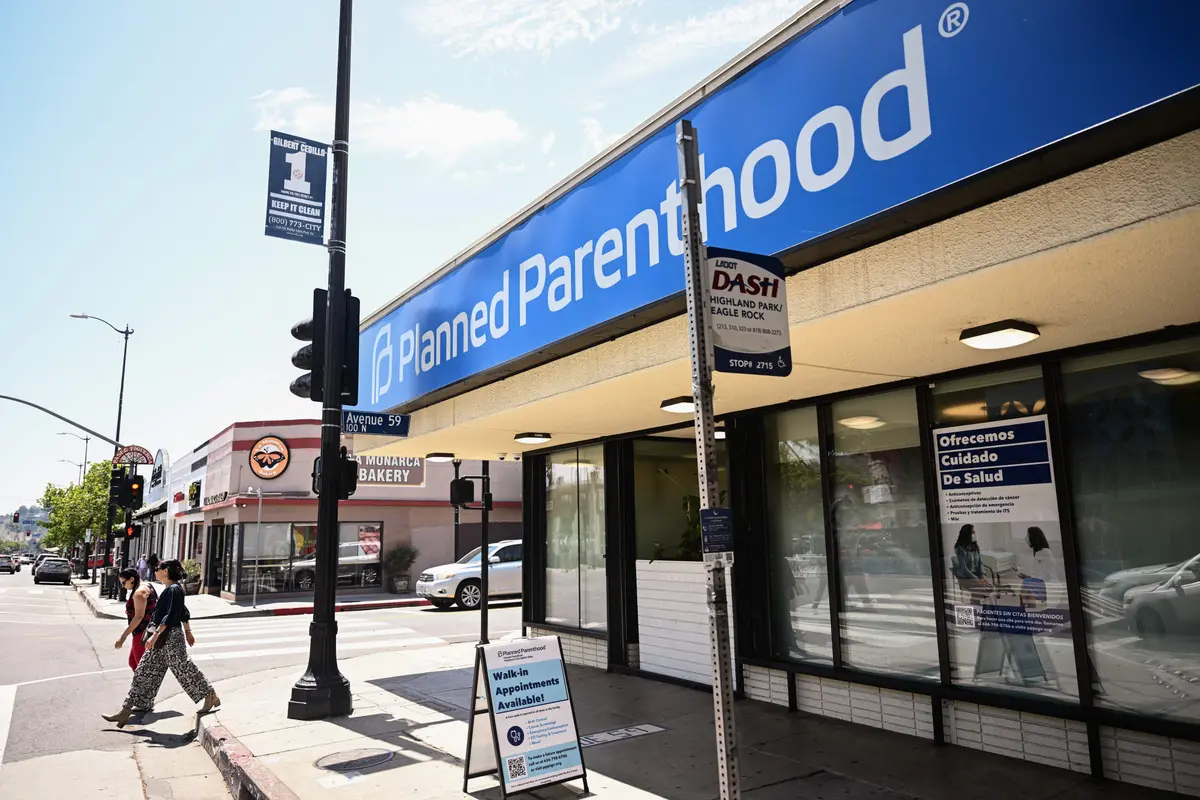 Appeals Court Allows Planned Parenthood Funding Block thumbnail
