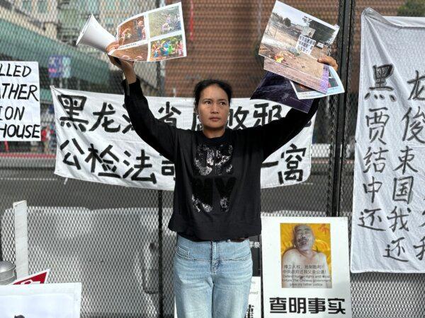 Jia Junwei, a Chinese petitioner from northern China’s Heilongjiang Province, stages a protest outside the St. Regis hotel in San Francisco on Nov. 14, 2023. (Eva Fu/The Epoch Times)