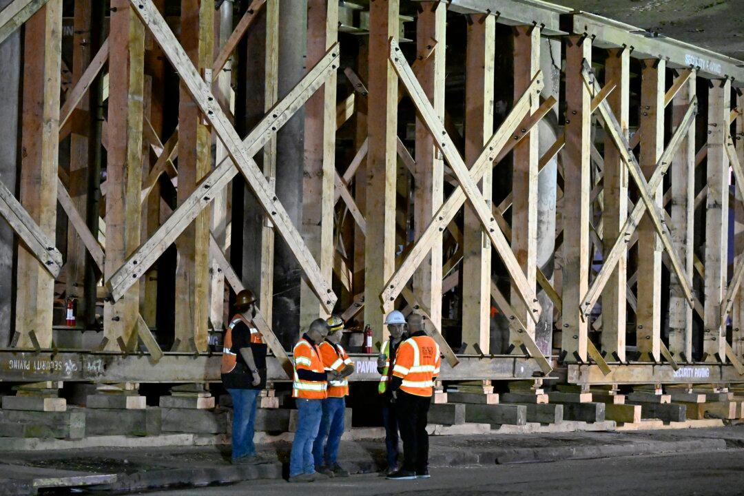 Los Angeles Freeway Fully Reopens After Arson Fire