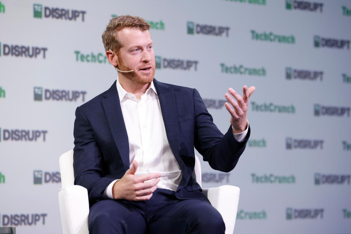 Cruise CEO Resigns After Firm Pauses Driverless Operations Nationwide