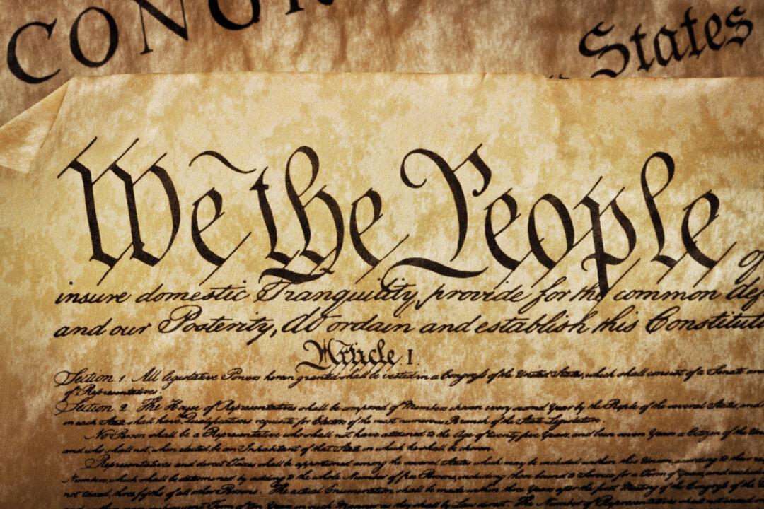 Essential Reading on the Constitution