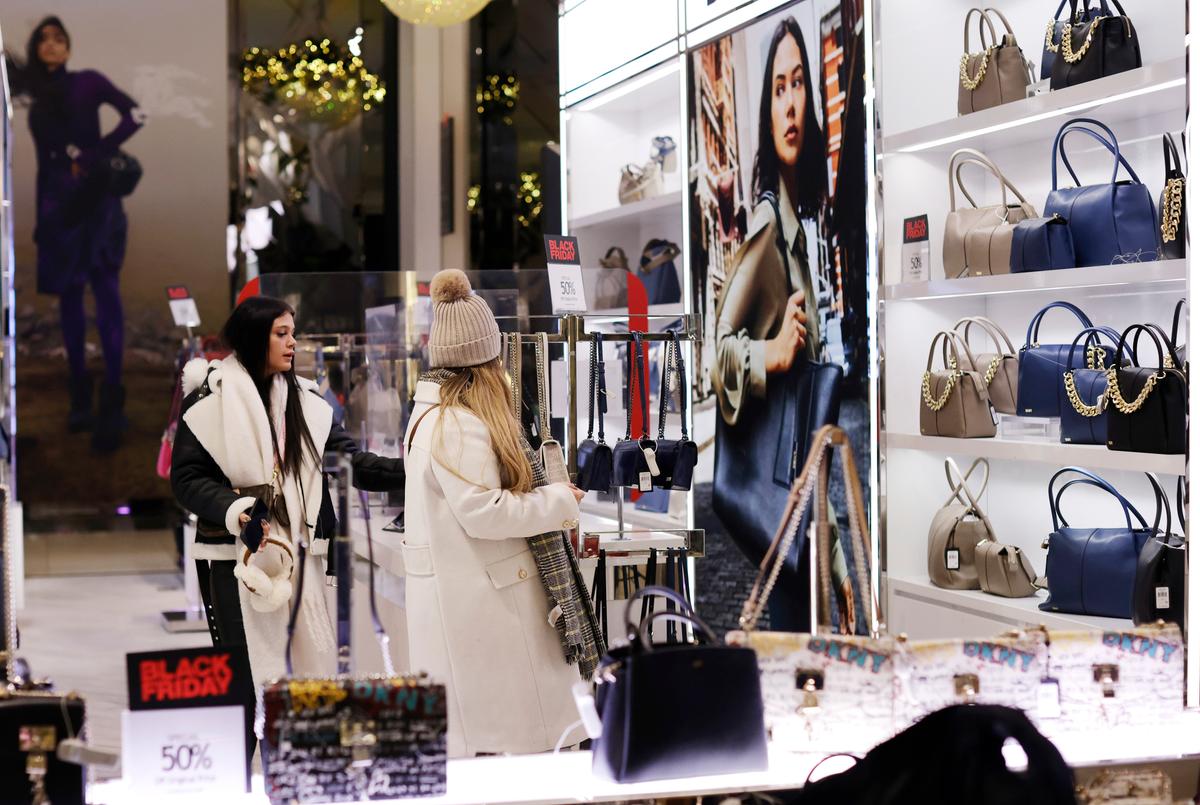 Black Friday Sales Rise 2.5 Percent: Mastercard Spendingpulse