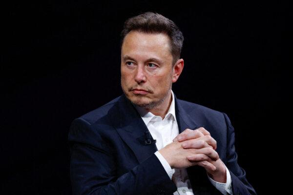 Tesla Again Seeks Shareholder Approval for Musk’s 2018 Pay Voided by Judge