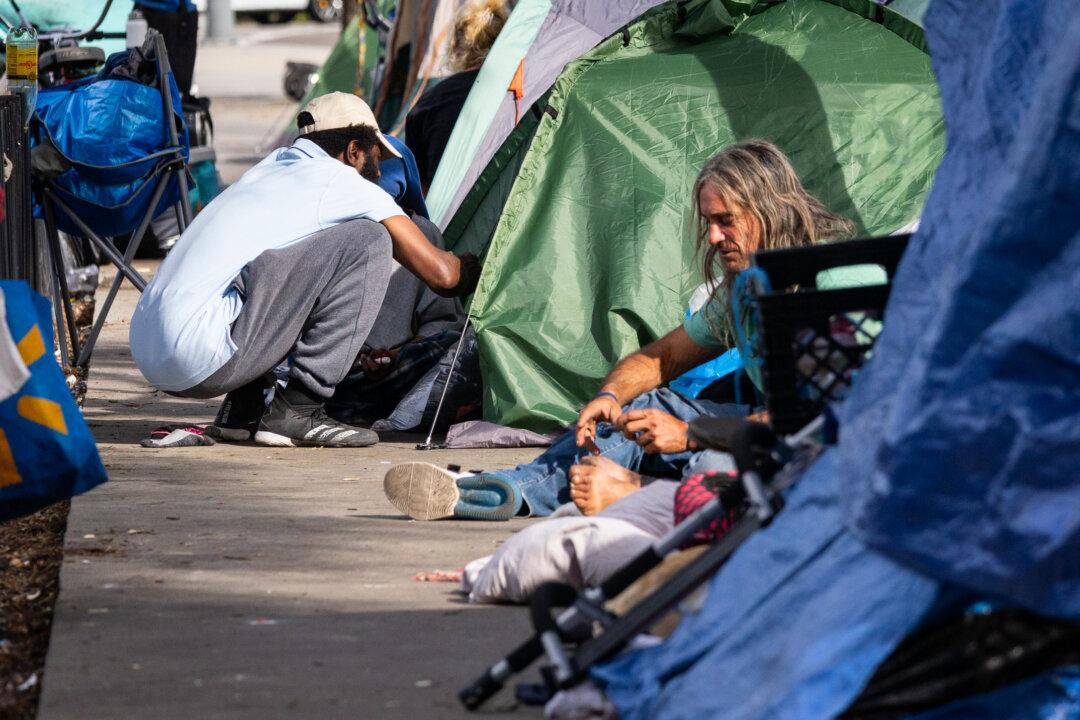 Homelessness in United States Soars to Record High