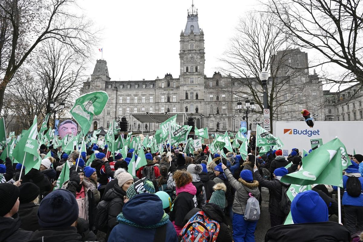 Four Large Quebec Public Sector Unions Say They Will Strike for a Week in December