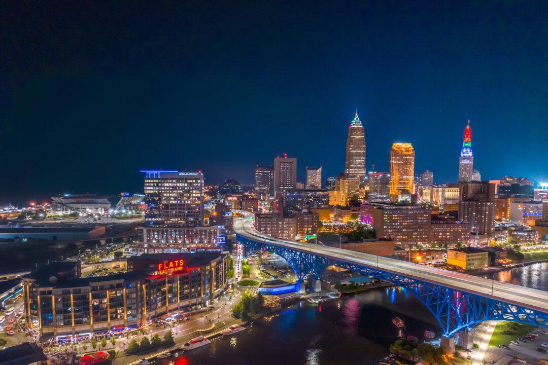 City of Cleveland Threatens Browns With Lawsuit Over Planned Move