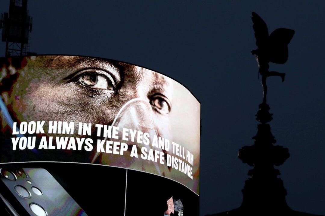 Government COVID-19 Ads Were ‘One-Sided’ and ‘Manipulative’: UK Statistician