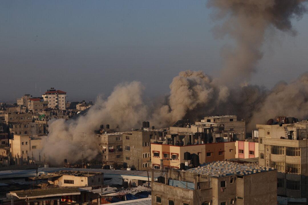 Israel–Hamas Fighting Resumes With Rocket Fire, Airstrikes