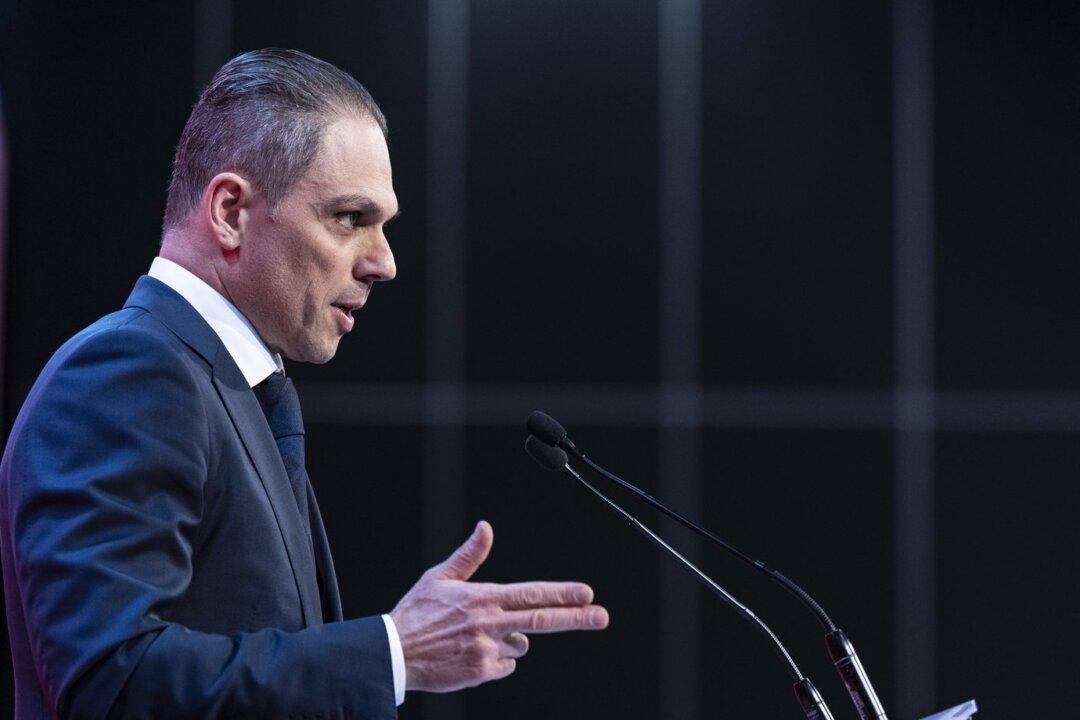 Banks Focus on Staff Cuts, Provisions for Bad Loans in Q4 Ahead of Uncertain 2024