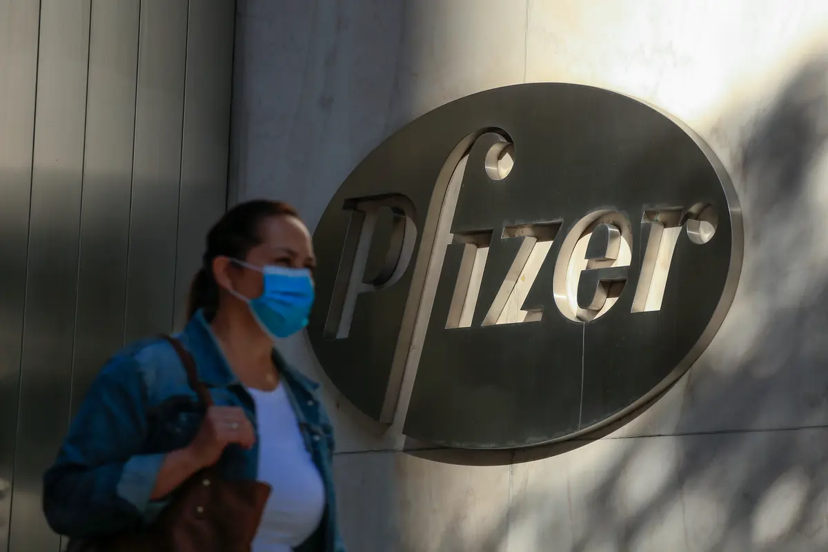 Pfizer’s mRNA Influenza Vaccine Does Better Than Standard Flu Shot in Trial thumbnail